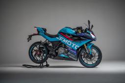 Motocykl CFMOTO 450SR Champion Edition Motocykl CFMOTO 450SR Champion Edition