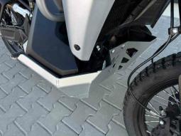 800MT‑X Kryt motoru a nádrží