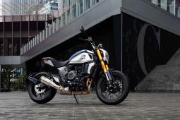 Motocykl CFMOTO 700CL-X Heritage Motocykl CFMOTO 700CL-X Heritage