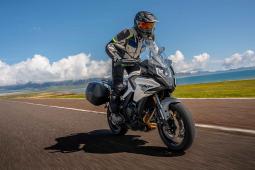 Motocykl CFMOTO 700MT Premium Motocykl CFMOTO 700MT Premium